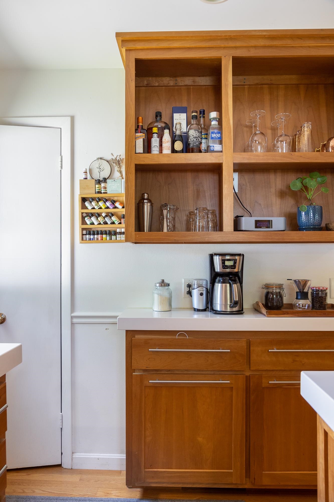 381 Hullcrest Road Shelburne, VT 05482 - Photo 12 of 40