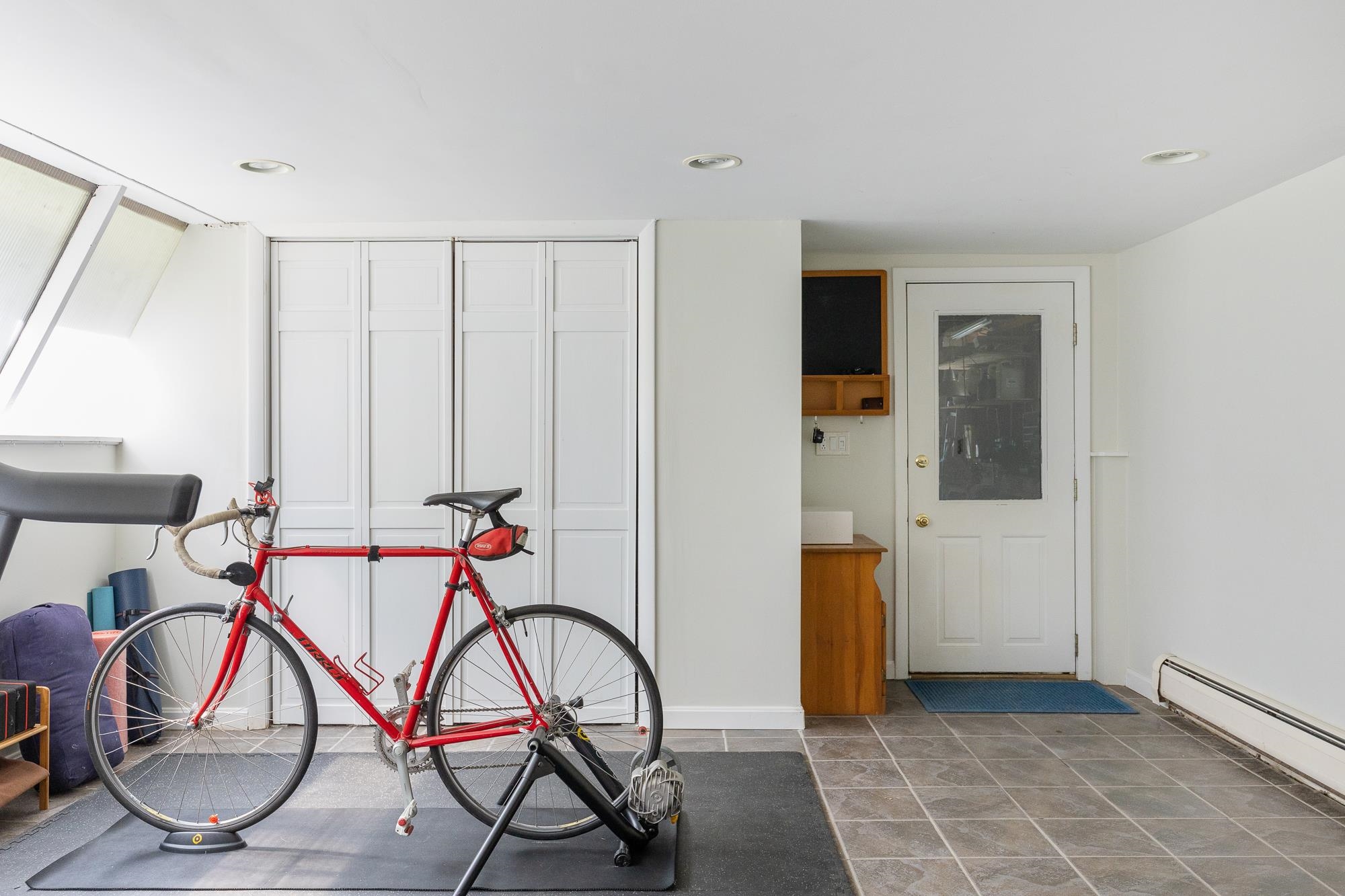 381 Hullcrest Road Shelburne, VT 05482 - Photo 19 of 40