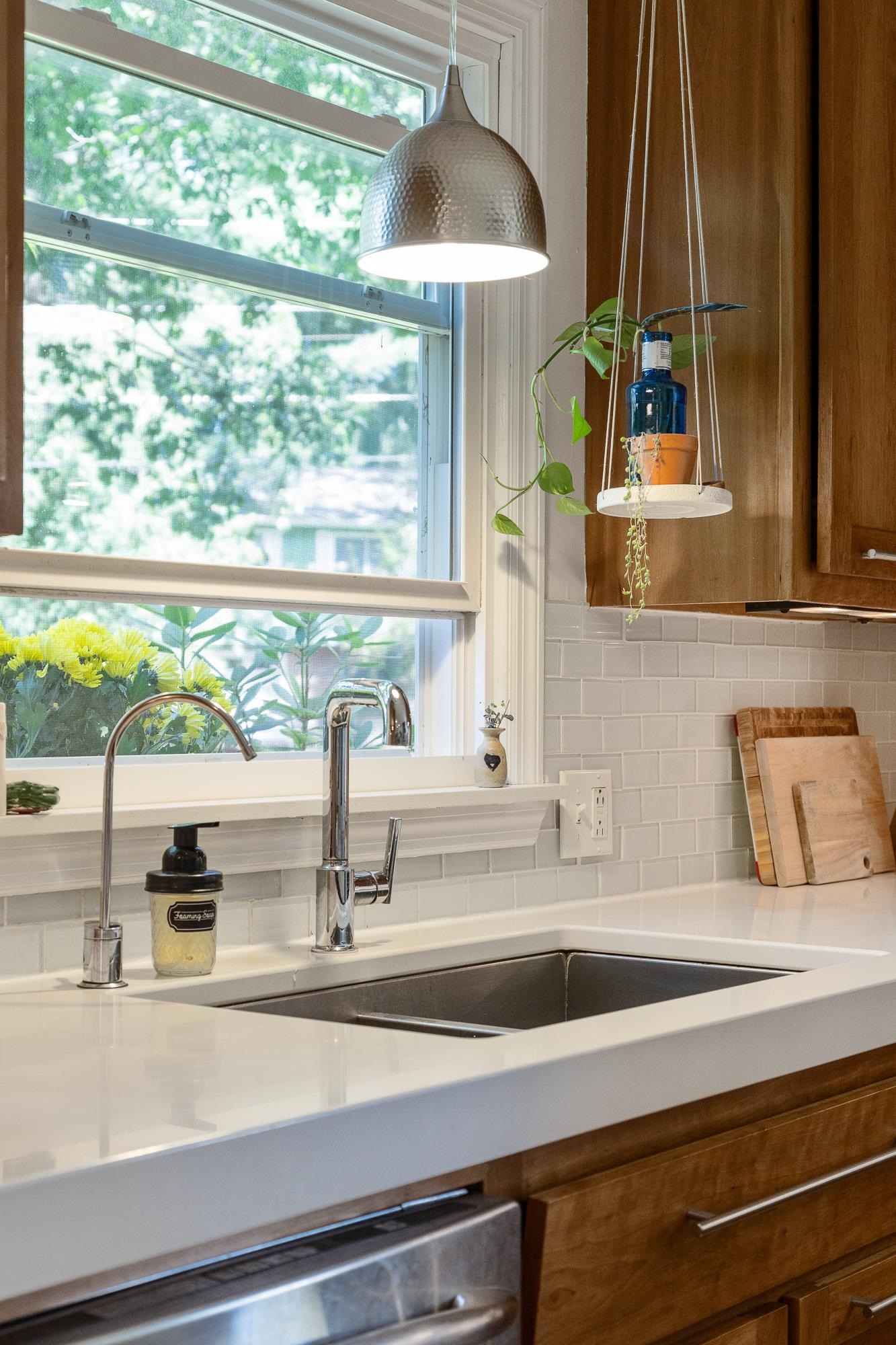 381 Hullcrest Road Shelburne, VT 05482 - Photo 7 of 40