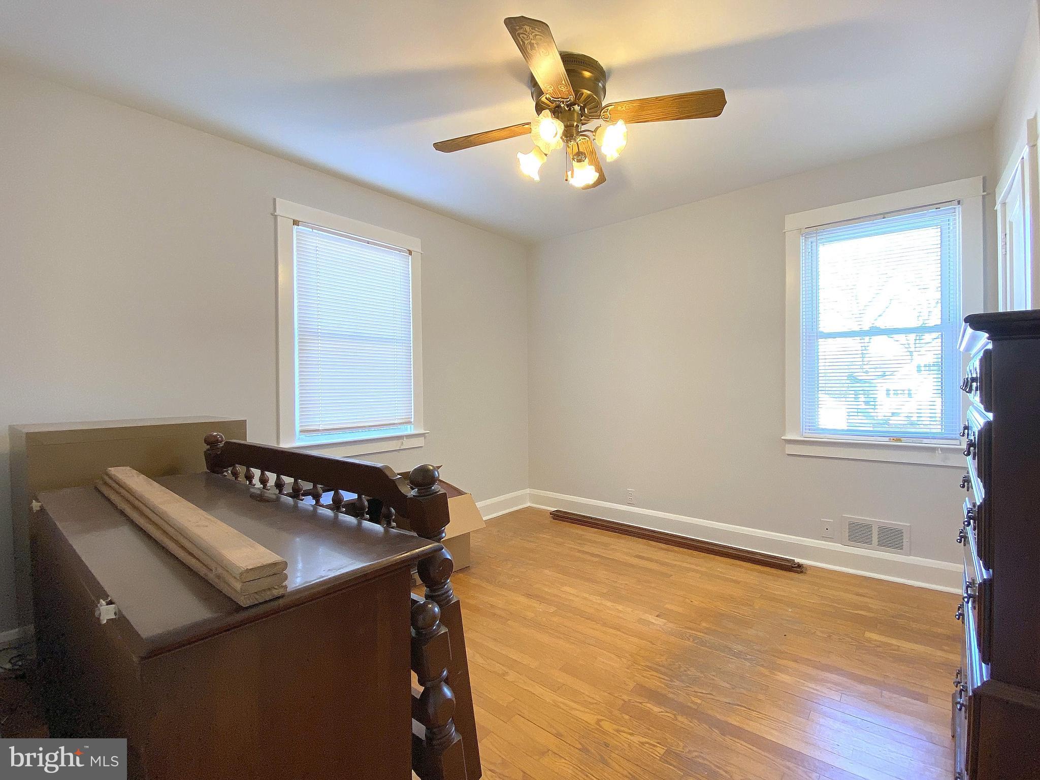 7606 North Point Road Baltimore, MD 21219 - Photo 17 of 75