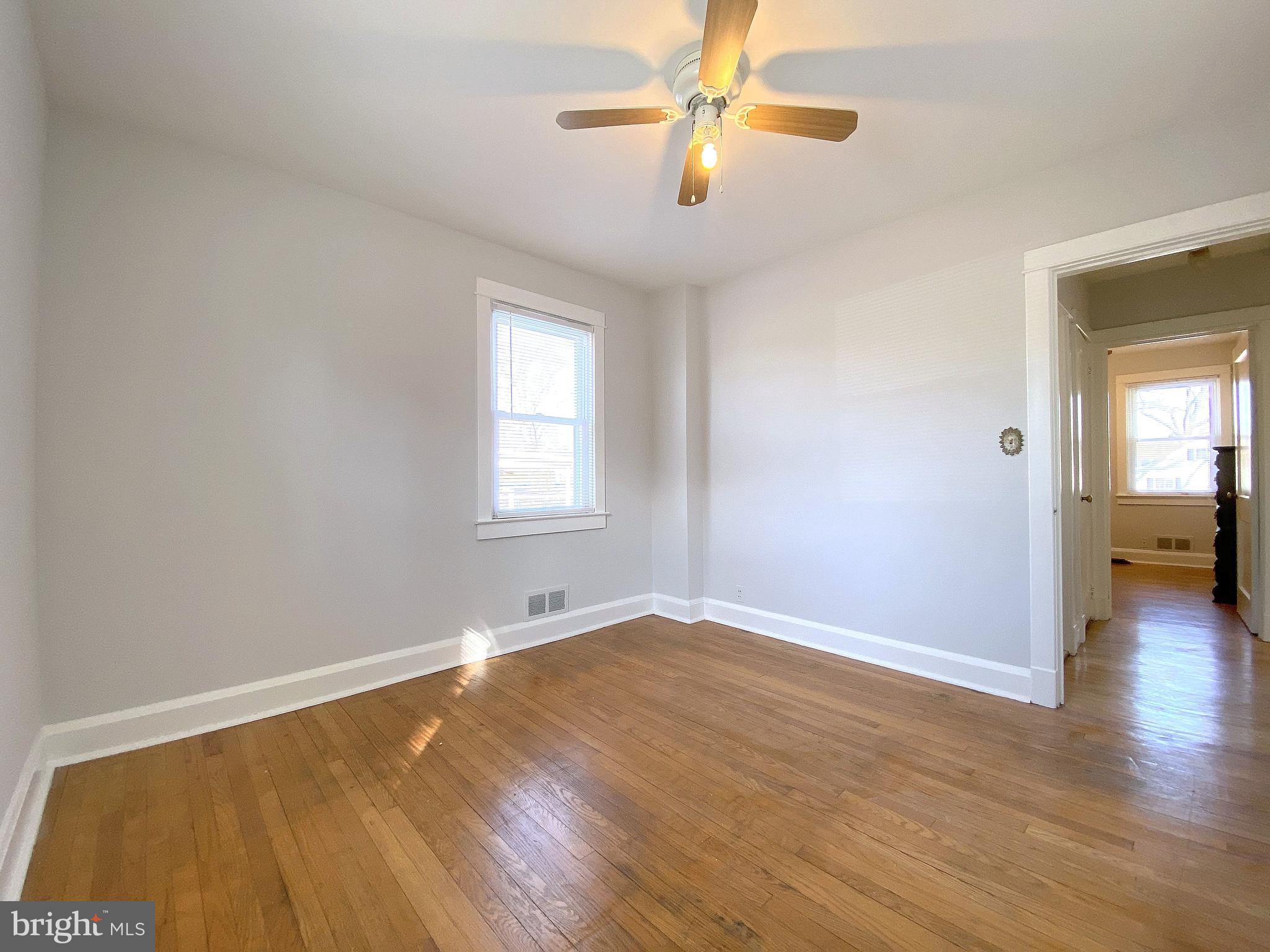 7606 North Point Road Baltimore, MD 21219 - Photo 21 of 75
