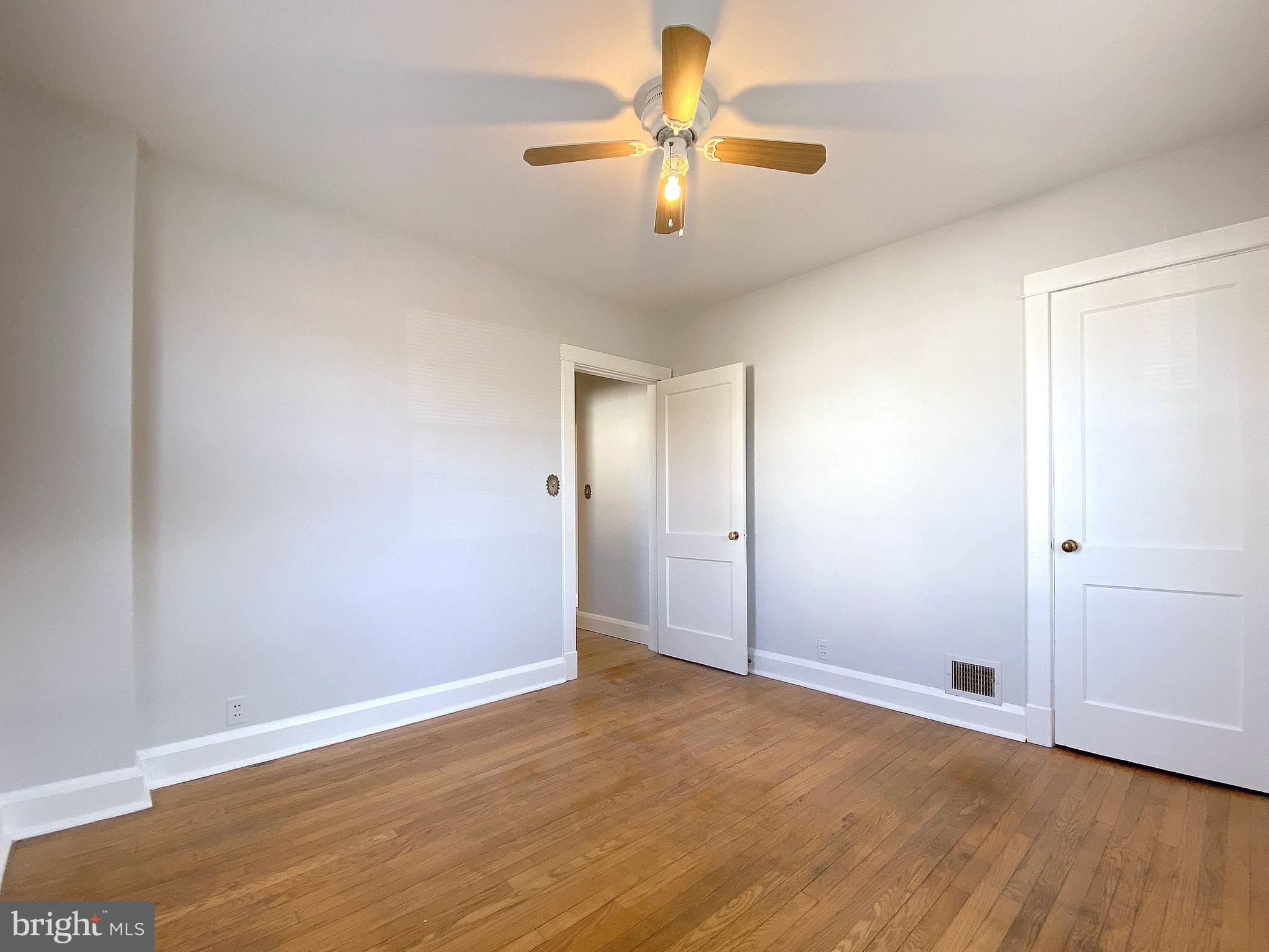 7606 North Point Road Baltimore, MD 21219 - Photo 24 of 75