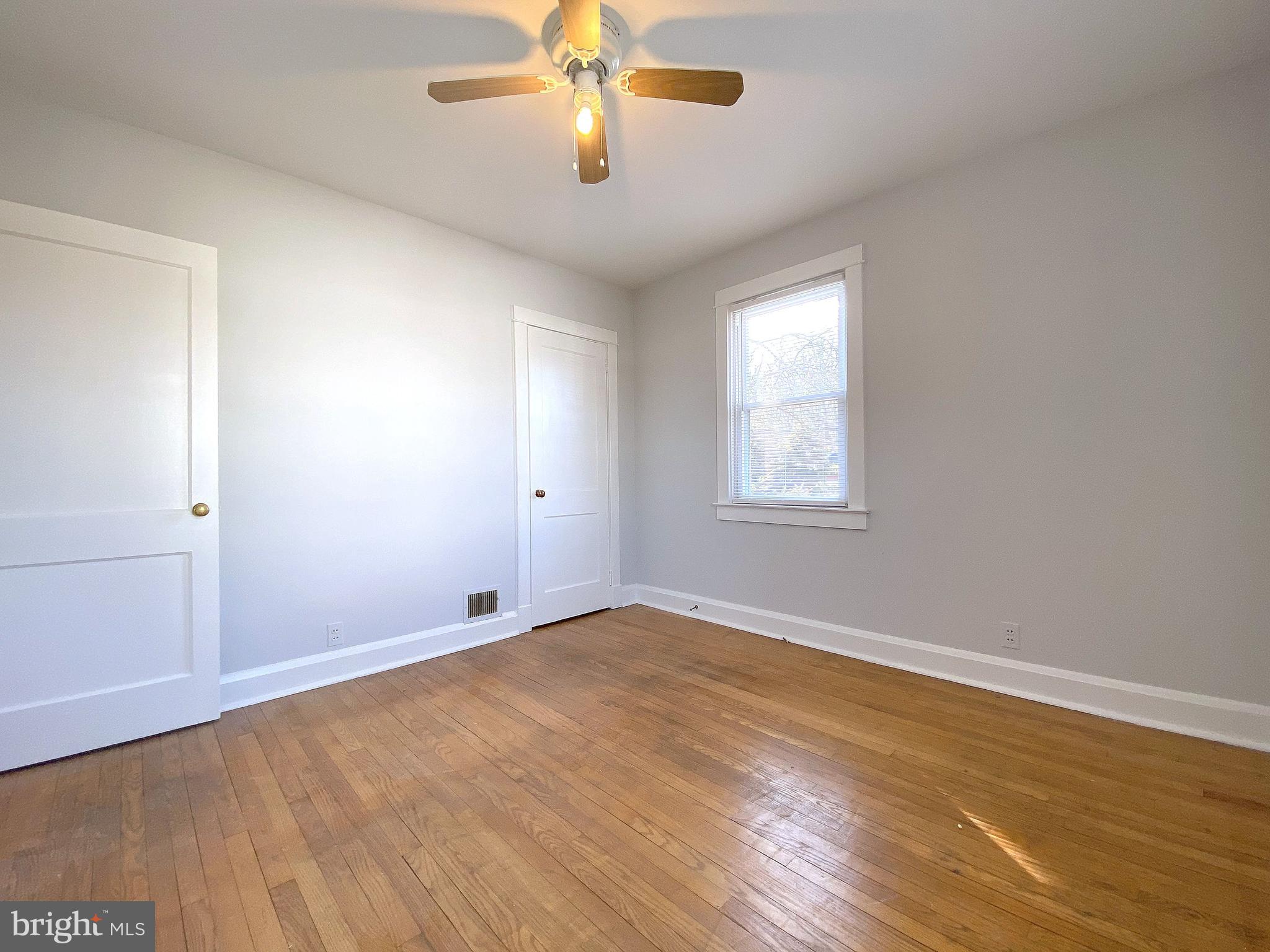 7606 North Point Road Baltimore, MD 21219 - Photo 26 of 75