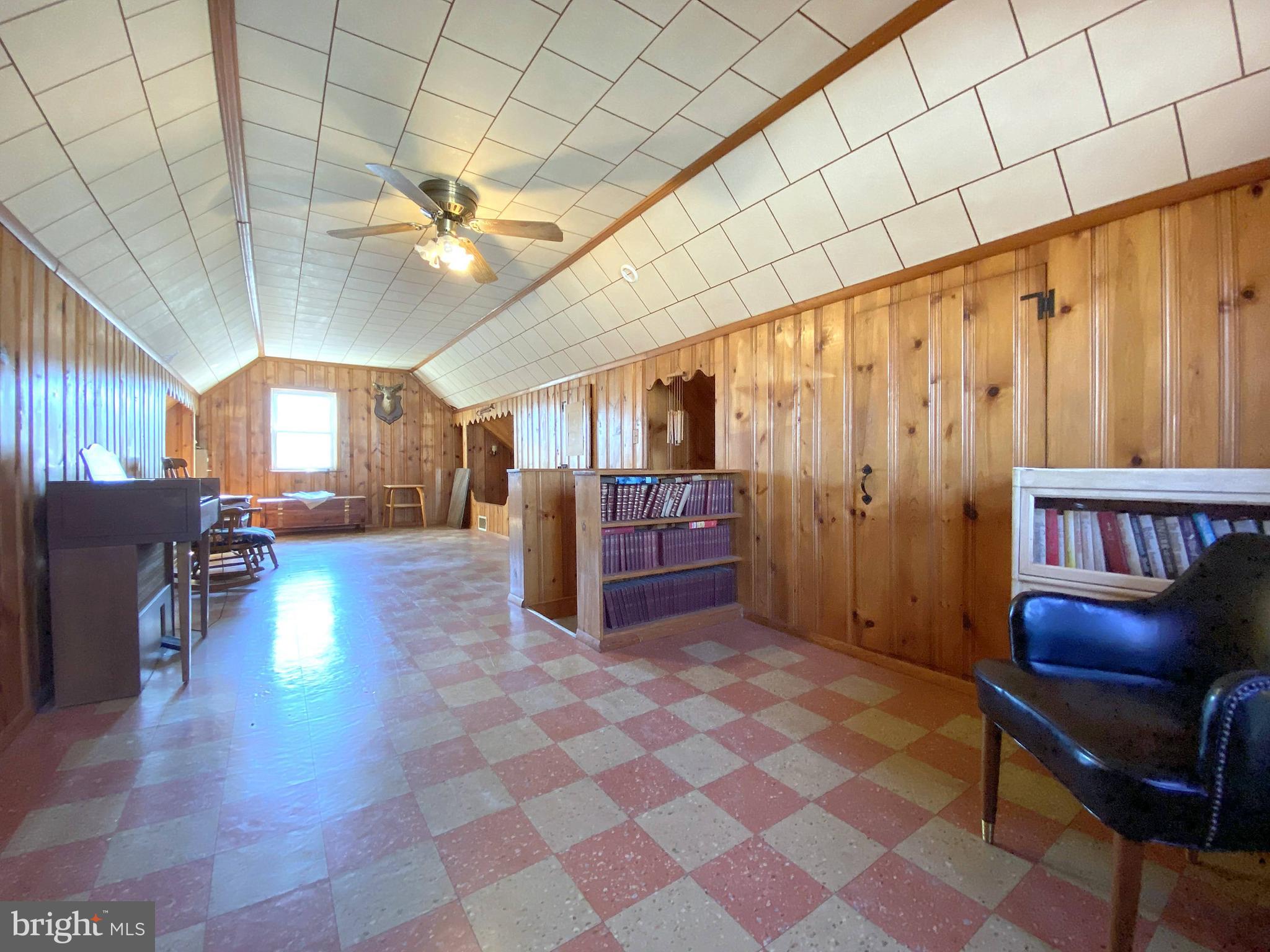 7606 North Point Road Baltimore, MD 21219 - Photo 29 of 75
