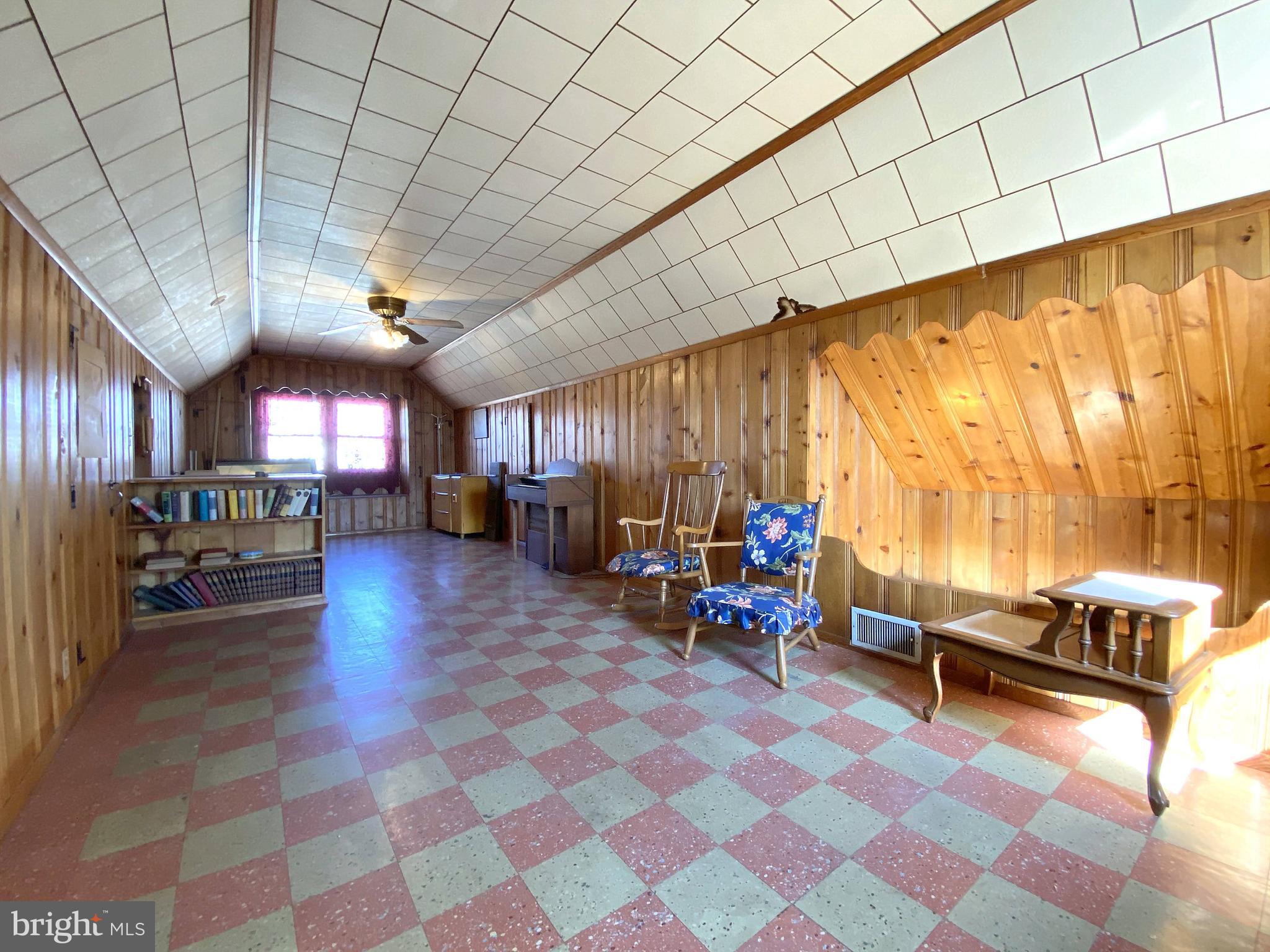 7606 North Point Road Baltimore, MD 21219 - Photo 32 of 75