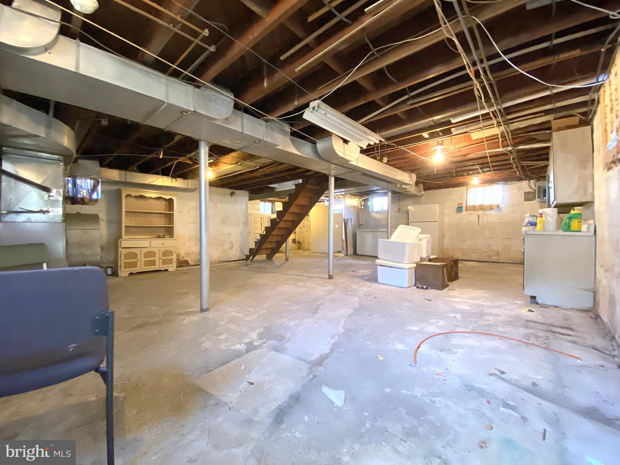7606 North Point Road Baltimore, MD 21219 - Photo 41 of 75