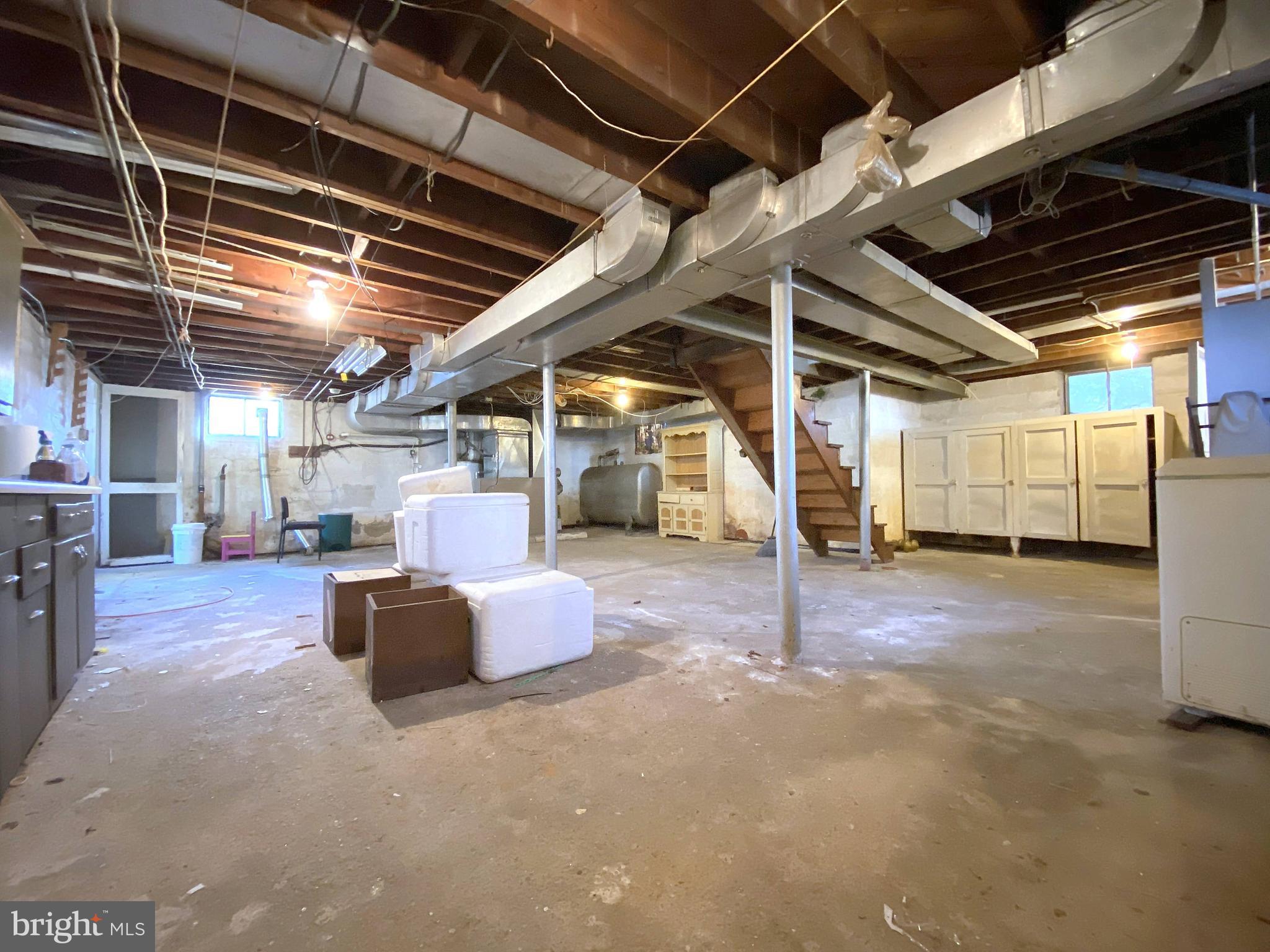 7606 North Point Road Baltimore, MD 21219 - Photo 42 of 75