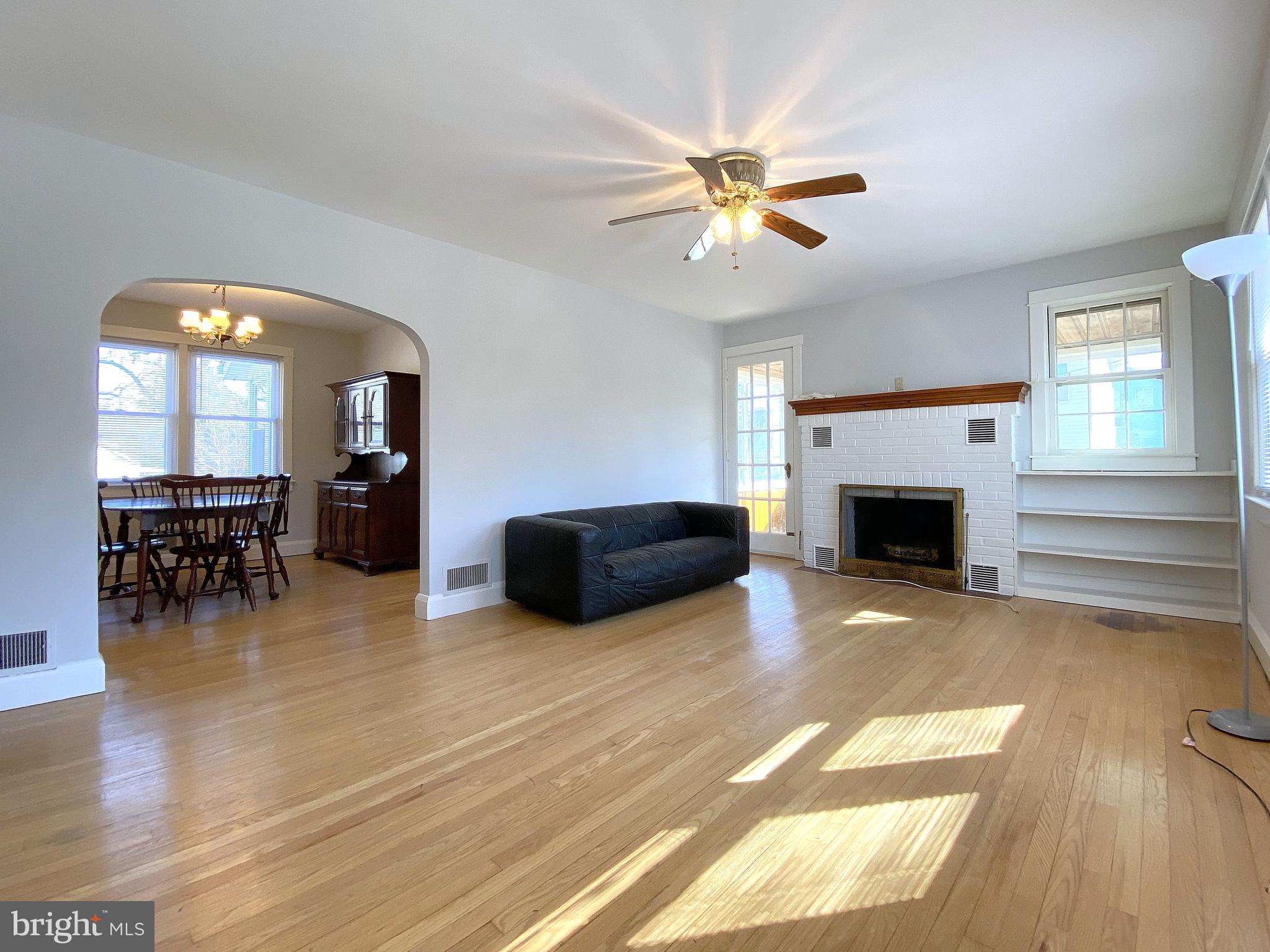 7606 North Point Road Baltimore, MD 21219 - Photo 6 of 75