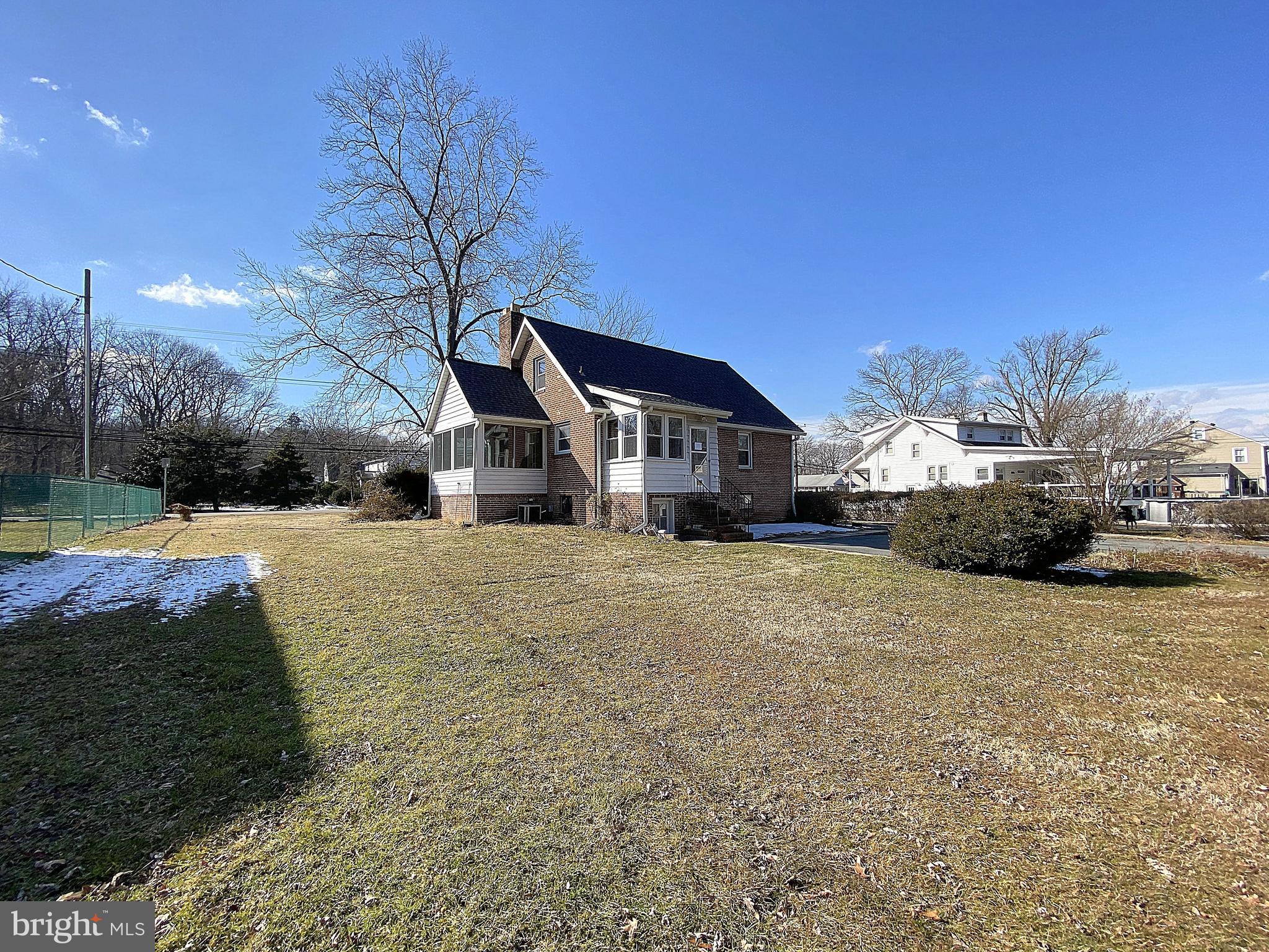7606 North Point Road Baltimore, MD 21219 - Photo 70 of 75