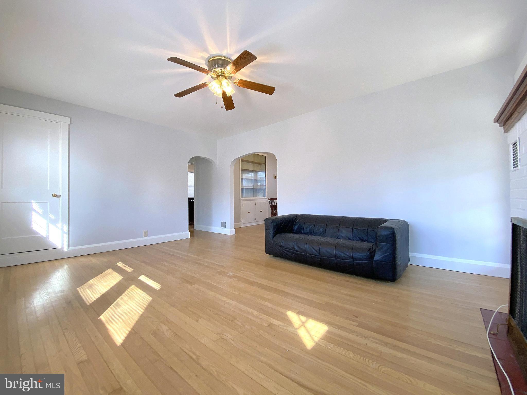 7606 North Point Road Baltimore, MD 21219 - Photo 9 of 75