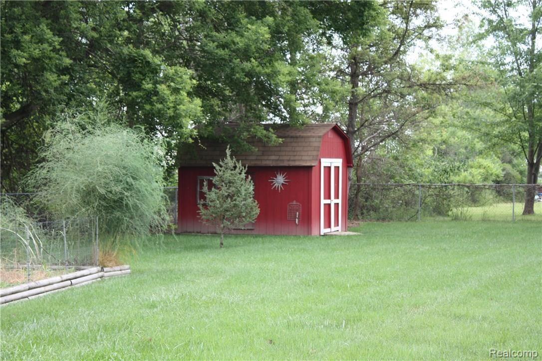 12197 Torrey Road Fenton, MI 48430 - Photo 57 of 61 IMG_2279.jpg