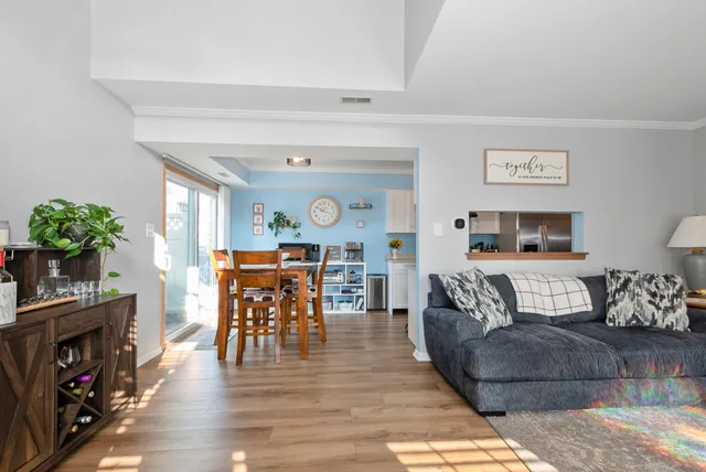 $279,900 | 16106 Creekmont Court, Tinley Park, IL 60487