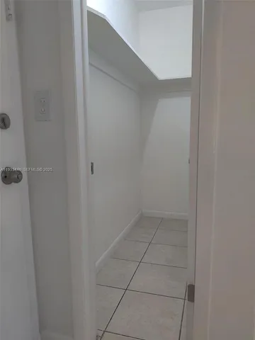 $1,400 | 5990 Northeast 18th Avenue, Unit 907, Fort Lauderdale, FL 33334