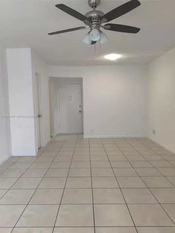 $1,400 | 5990 Northeast 18th Avenue, Unit 907, Fort Lauderdale, FL 33334