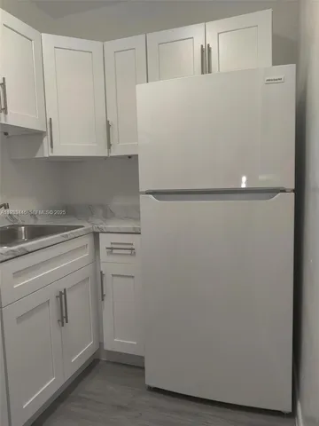 $1,400 | 5990 Northeast 18th Avenue, Unit 907, Fort Lauderdale, FL 33334