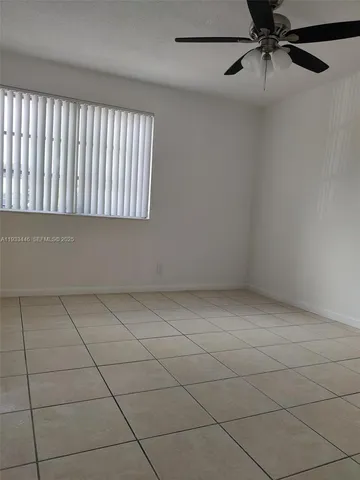 $1,400 | 5990 Northeast 18th Avenue, Unit 907, Fort Lauderdale, FL 33334