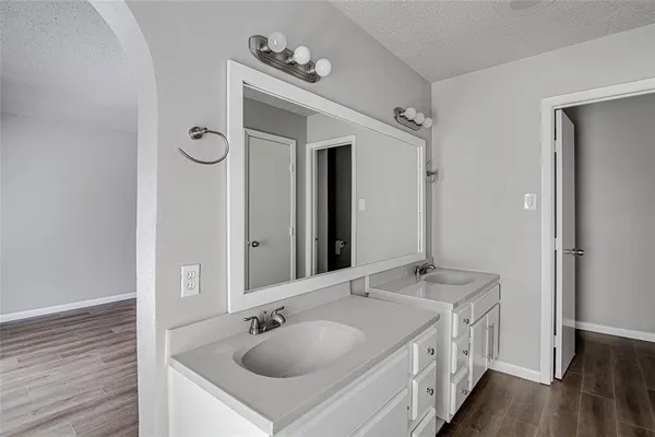 $2,150 | 4801 Winesanker Way, Fort Worth, TX 76133