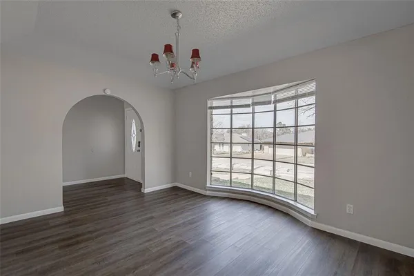 $2,150 | 4801 Winesanker Way, Fort Worth, TX 76133