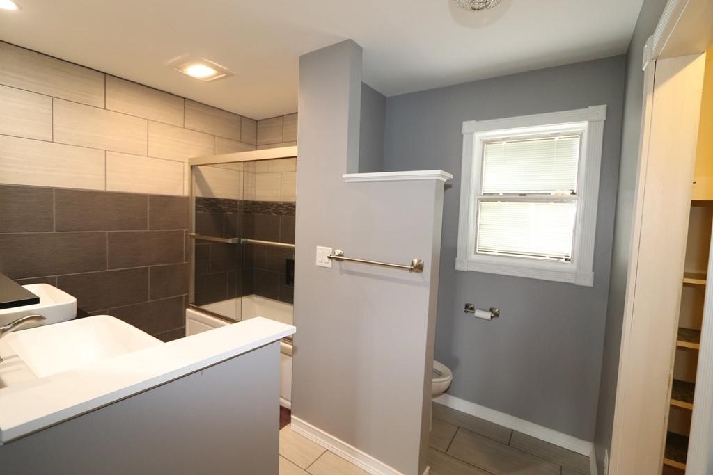9444 Irish Road Grand Blanc, MI 48439 - Photo 20 of 58