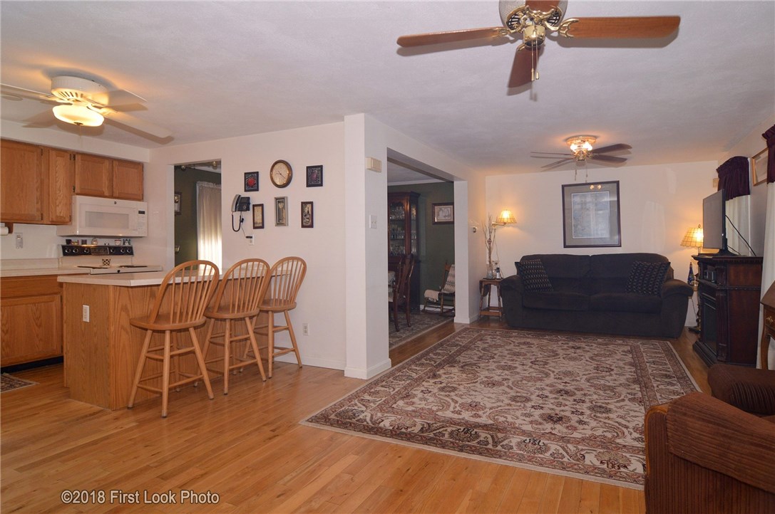 85 Colwell Road Smithfield, RI 02828 - Photo 8 of 12