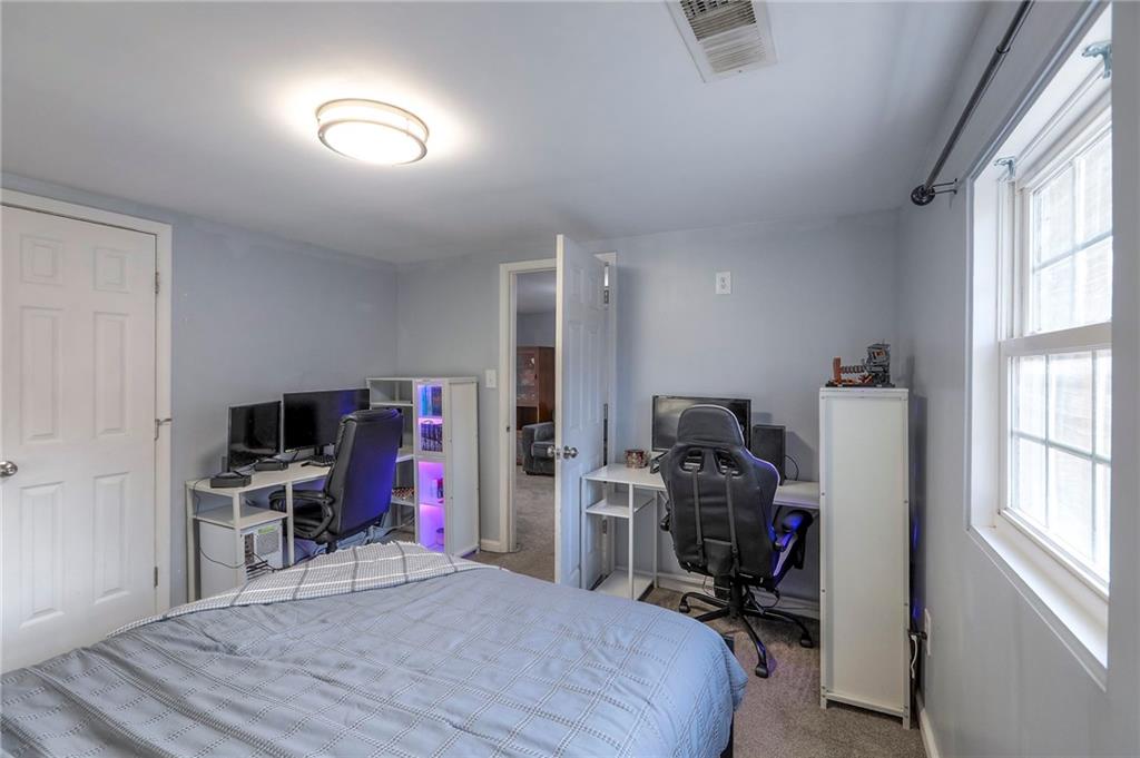 5127 Rinker Road Kansas City, MO 64129 - Photo 12 of 25