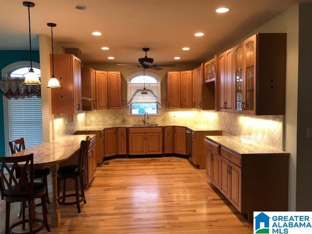 968 6th Street Pleasant Grove, AL 35127 - Photo 2 of 41