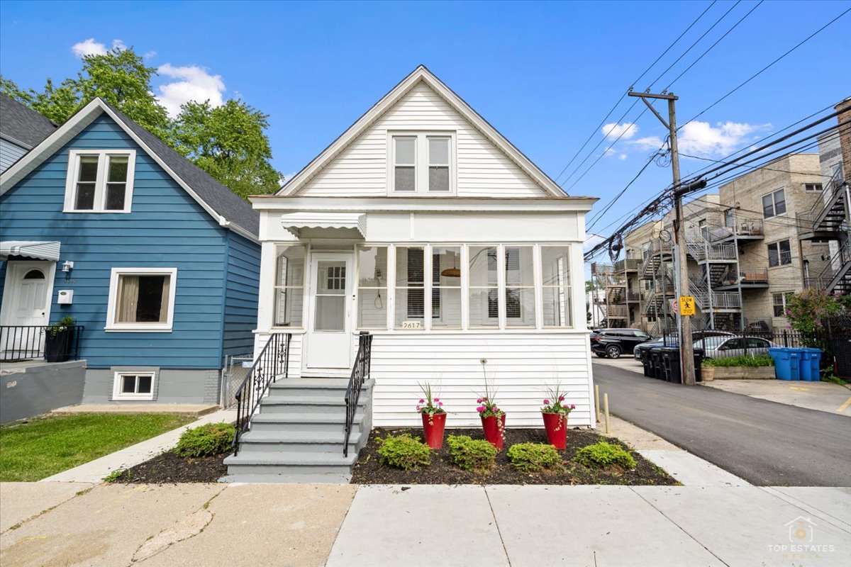 2617 North Springfield Avenue Chicago, IL 60647 - Photo 1 of 37