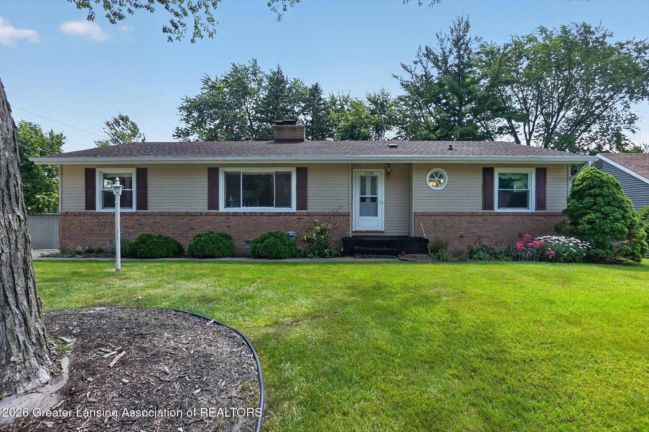 2106 Byrnes Road Lansing, MI 48906 - Photo 3 of 51 03-2106-Byrnes-Rd-WindowStill-Photograph