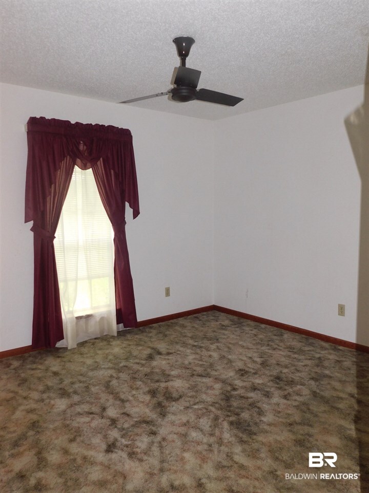 19161 Horseshoe Circle Seminole, AL 36574 - Photo 11 of 30