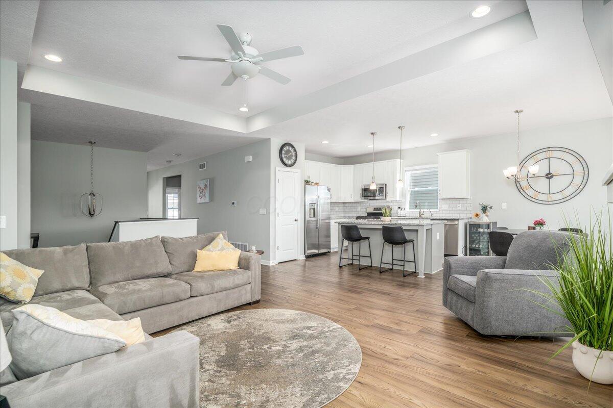 61 Chambers Bay Road Commercial Point, OH 43116 - Photo 11 of 35 Space for entertaining