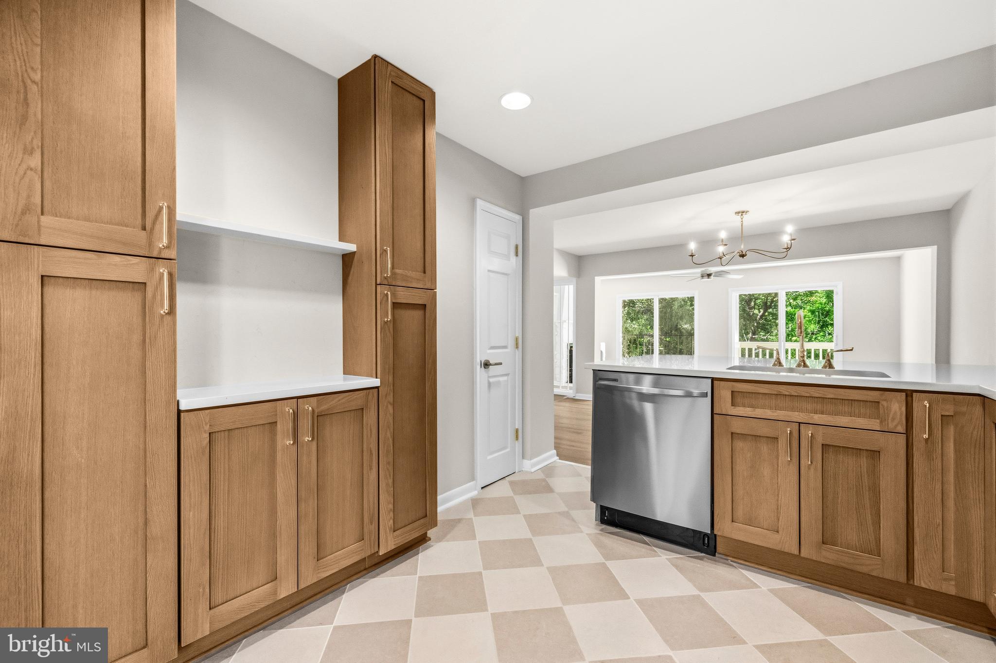 1604 Valencia Way Reston, VA 20190 - Photo 16 of 50