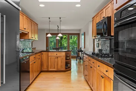 $1,245,000 | 1762 Linden Avenue, Highland Park, IL 60035
