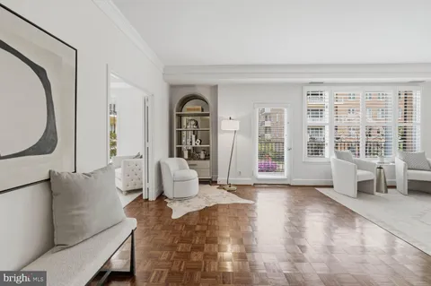 $585,000 | 8101 Connecticut Avenue, Unit S405, Chevy Chase, MD 20815