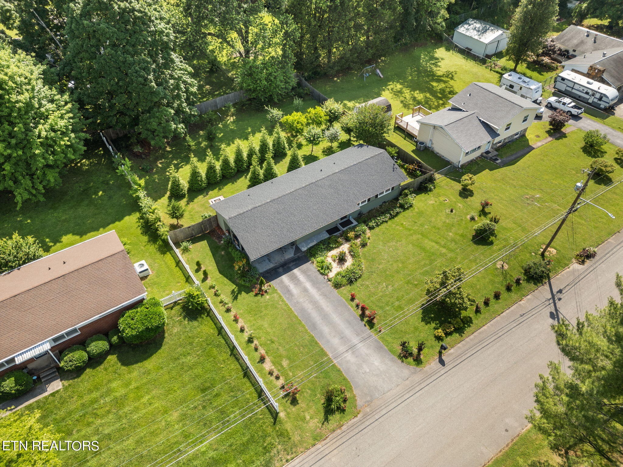 4108 Crestfield Road Knoxville, TN 37921 - Photo 6 of 37