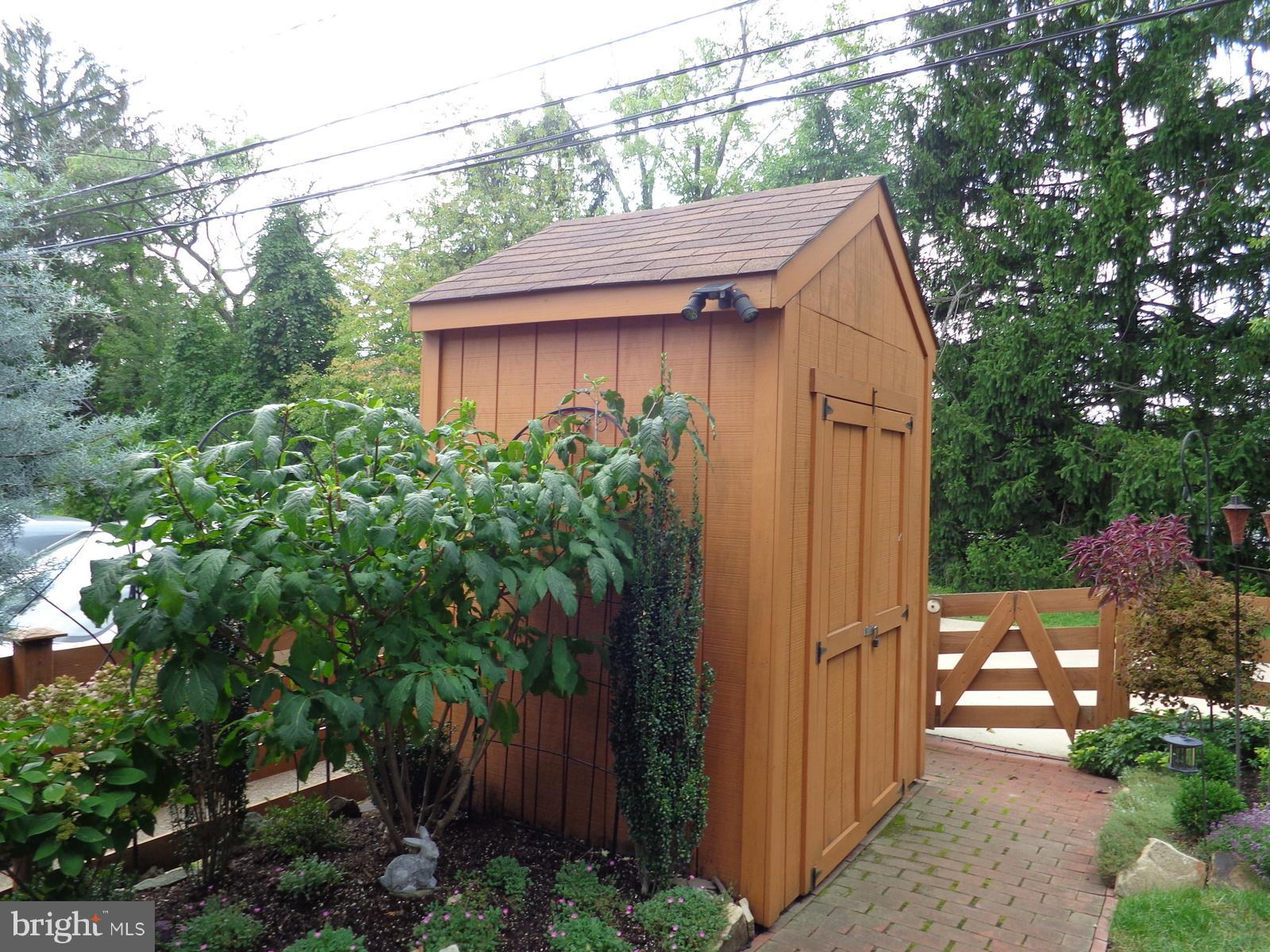 8620 Drumwood Road Baltimore, MD 21286 - Photo 21 of 24 Storage shed