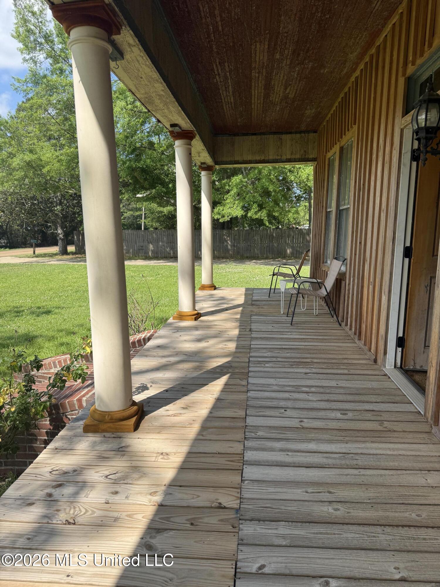 169 Bankhead Lane Crystal Springs, MS 39059 - Photo 8 of 15 IMG_1807
