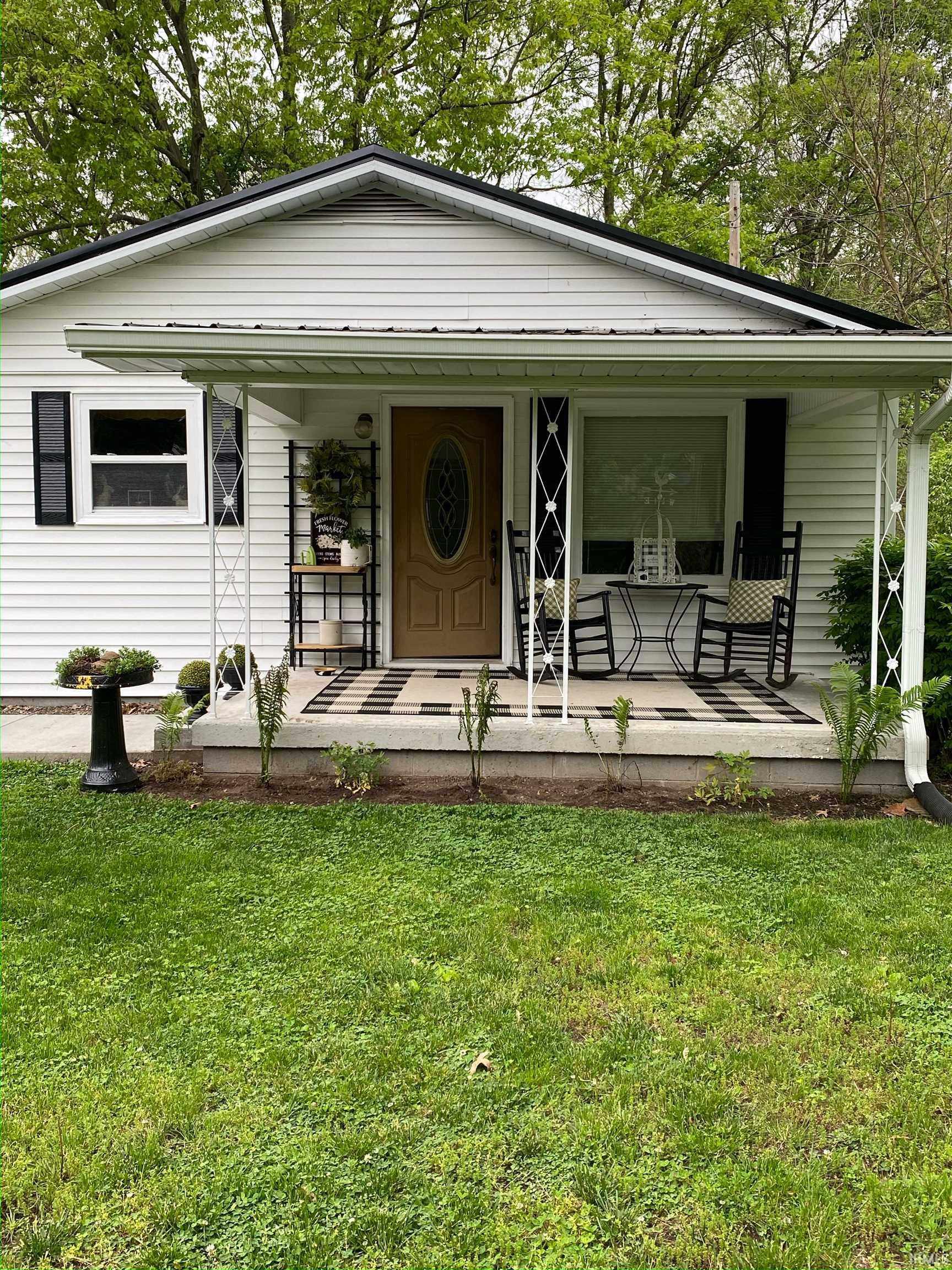 115 8th Street Covington, IN 47932 - Photo 2 of 19