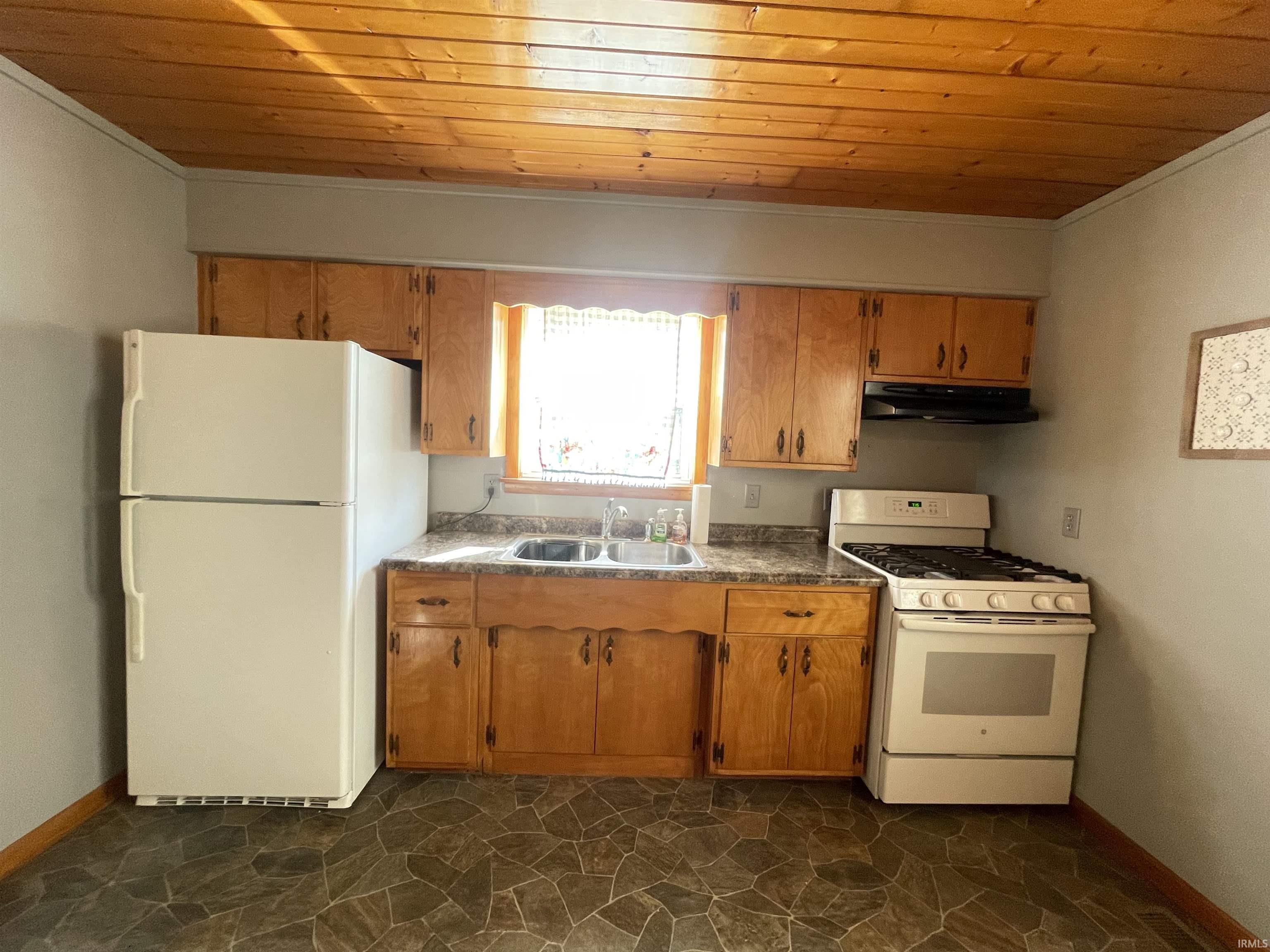 115 8th Street Covington, IN 47932 - Photo 5 of 19