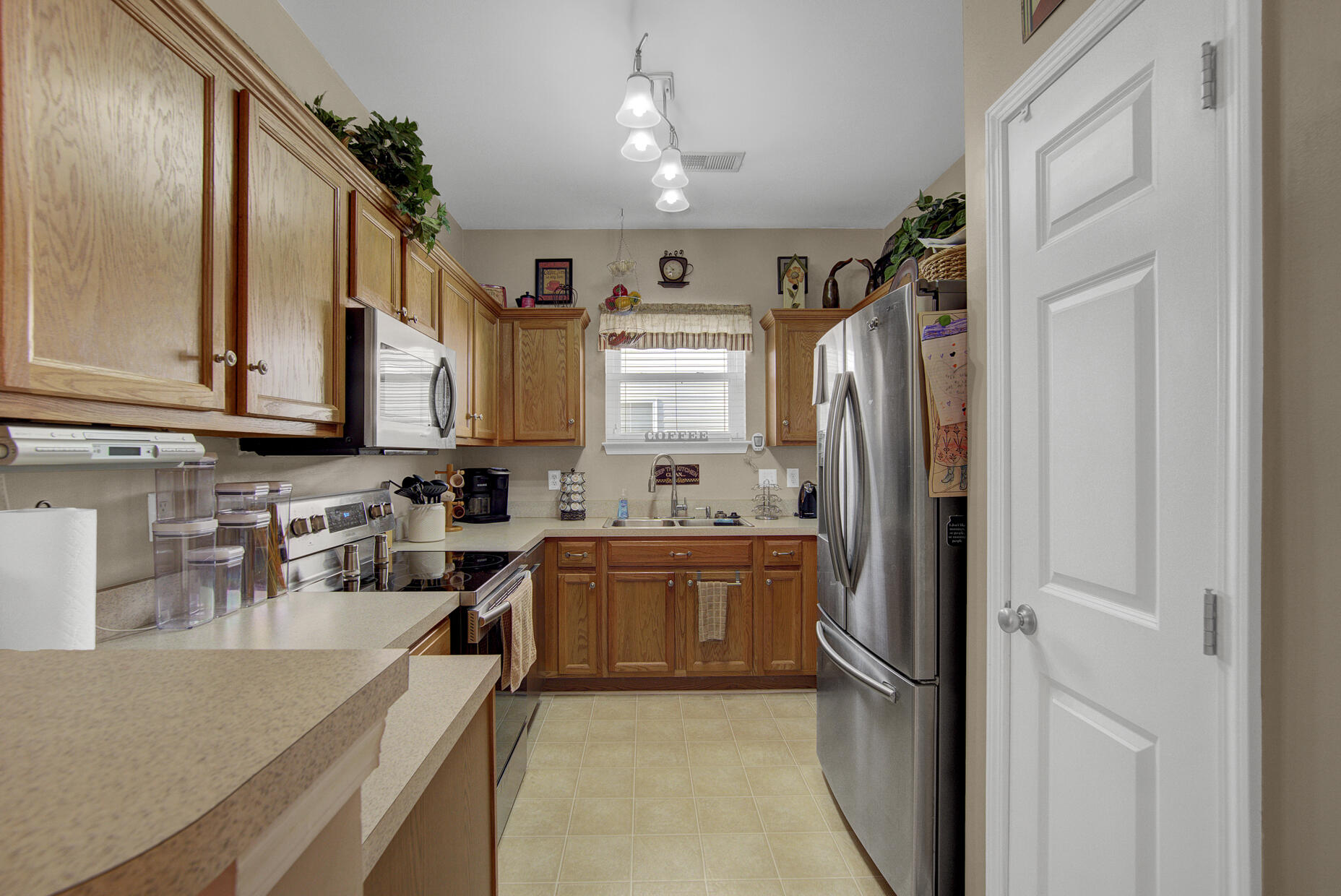223 2 Forts Road Moncks Corner, SC 29461 - Photo 13 of 21 Kitchen