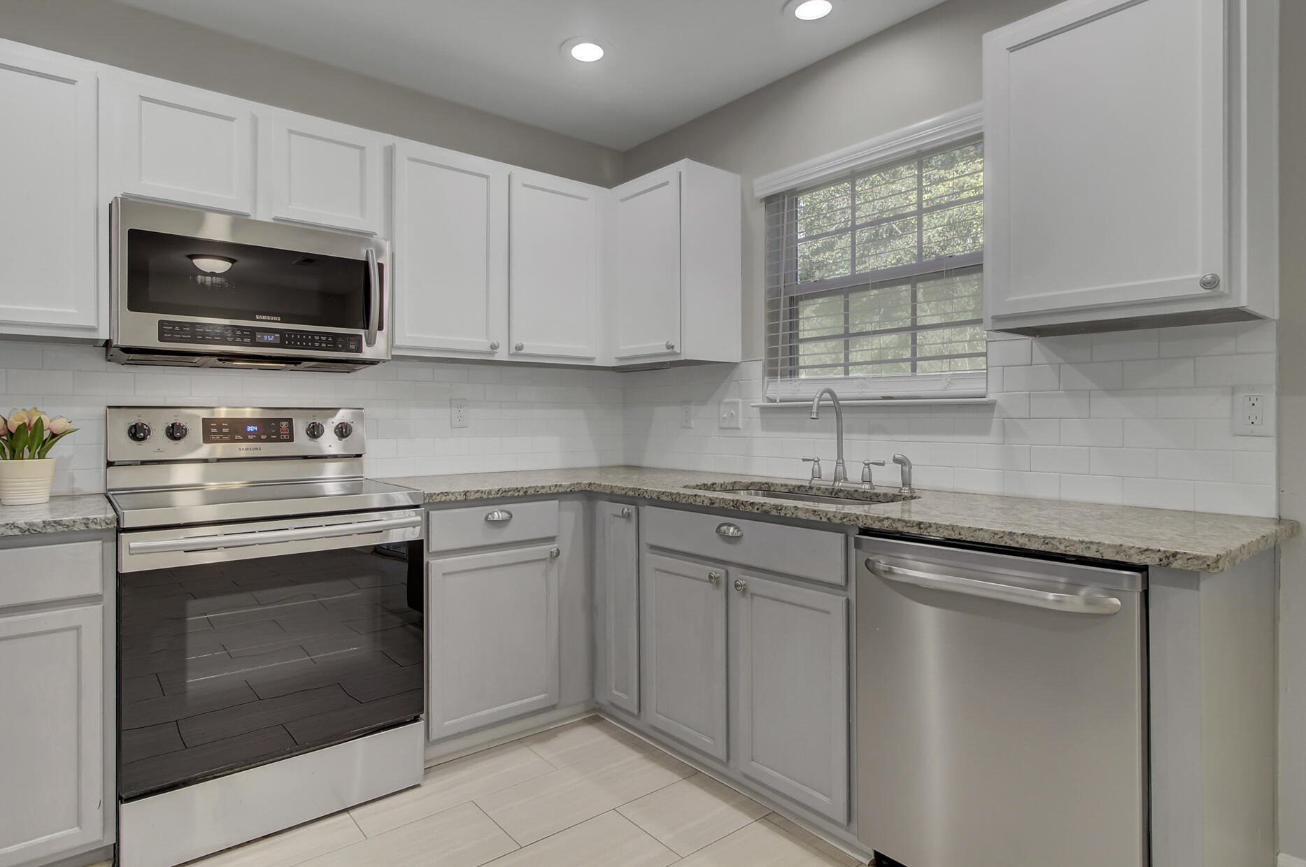 4868 Oak Leaf Road Summerville, SC 29485 - Photo 13 of 40 15