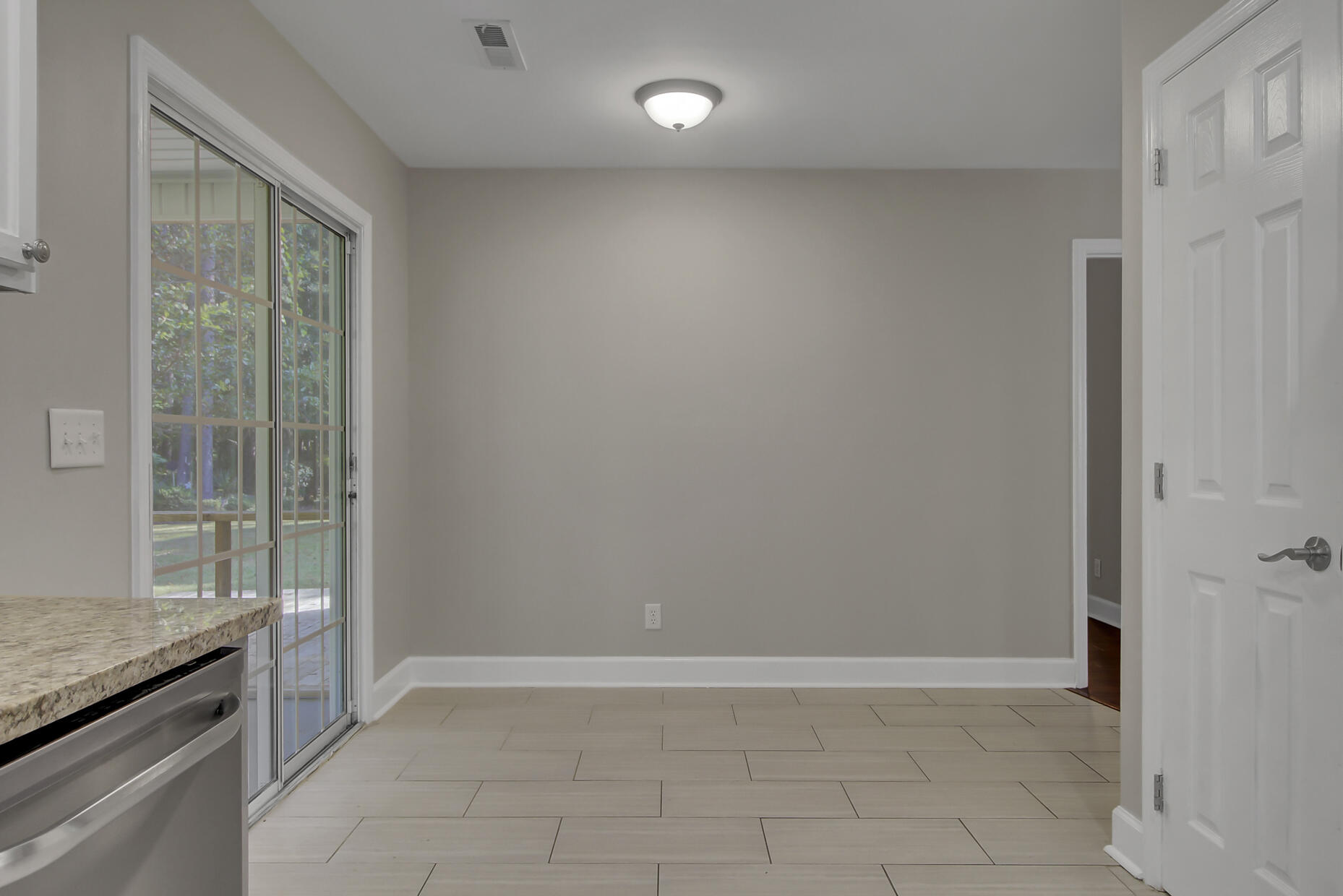 4868 Oak Leaf Road Summerville, SC 29485 - Photo 10 of 40 12