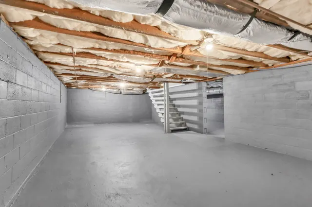 a view of a room with an empty space