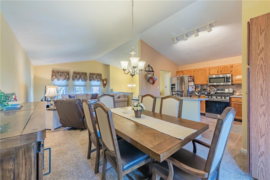 118 Rizzi Drive Irwin, PA 15642 - Photo 7 of 25