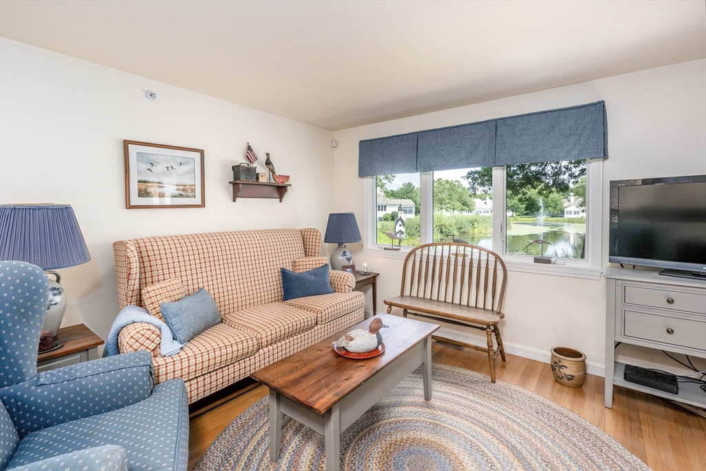 7 Ironwood Path, Unit 186 Mashpee, MA 02649 - Photo 6 of 38 Gallery Image 6