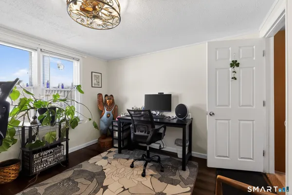 $299,900 | 1 Crescent Beach Drive, Enfield, CT 06082