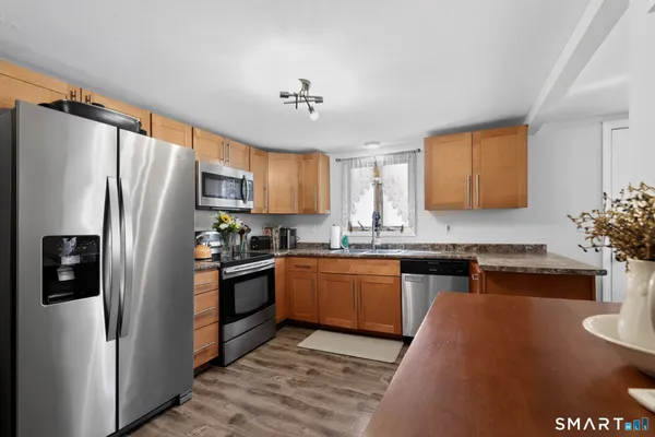 $299,900 | 1 Crescent Beach Drive, Enfield, CT 06082