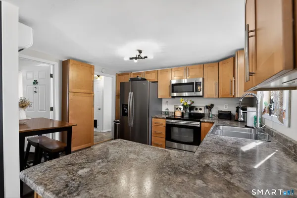 $299,900 | 1 Crescent Beach Drive, Enfield, CT 06082