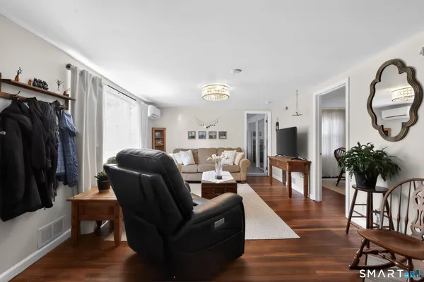 $299,900 | 1 Crescent Beach Drive, Enfield, CT 06082