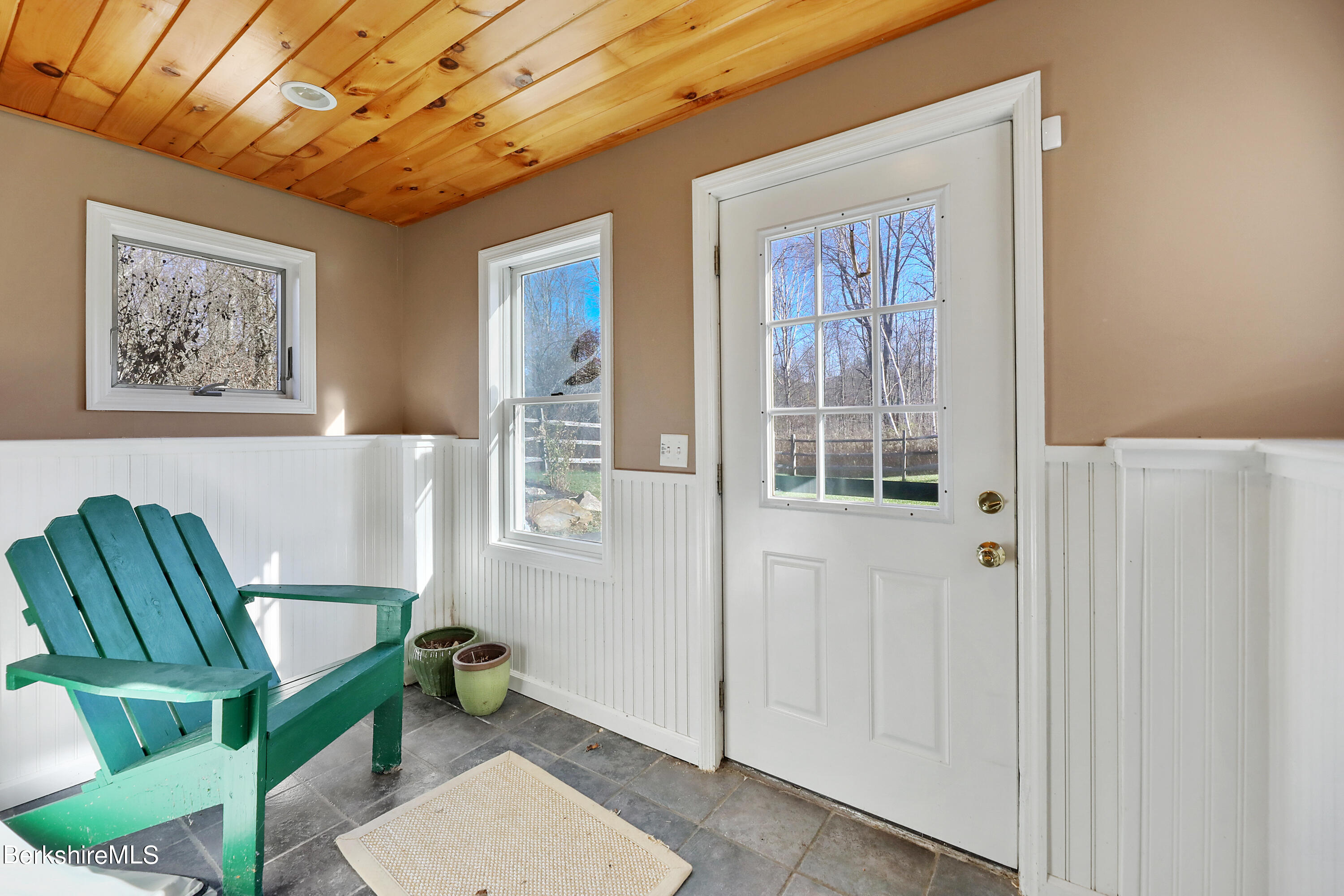 1136 Notch Road North Adams, MA 01247 - Photo 36 of 45 Family room