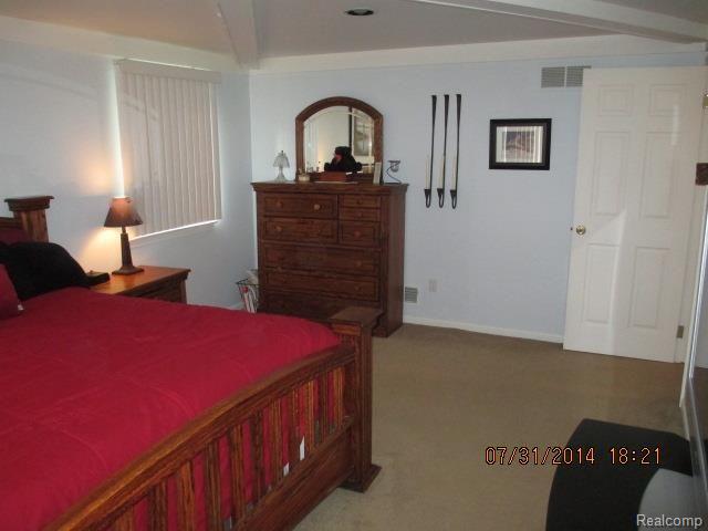 14526 Riverside Drive Livonia, MI 48154 - Photo 43 of 53 080314 183.jpg